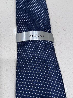 NWT Alfani Sussex Pane Slim Tie Navy Blue Micro Dot Pattern